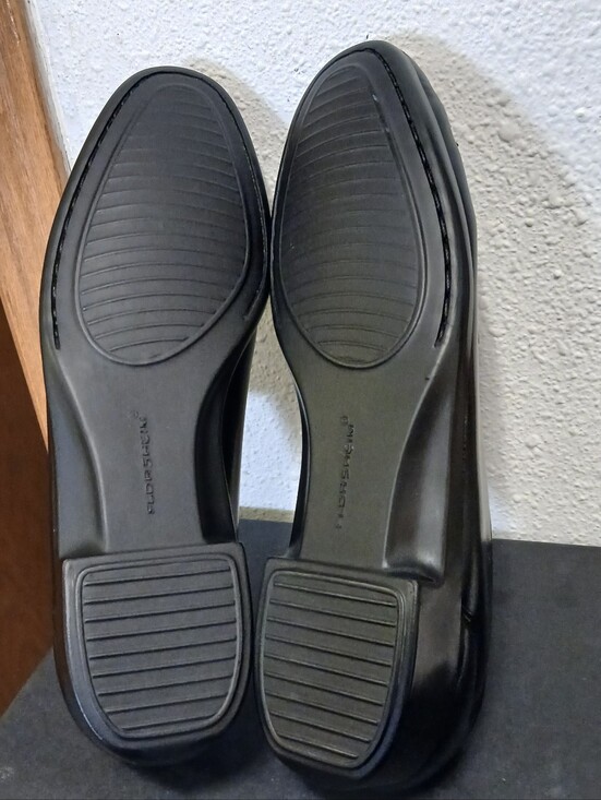 Florsheim Comfortech Men\'s Black Leather Penny Loafers - Size 9 B -Never Worn main image 6